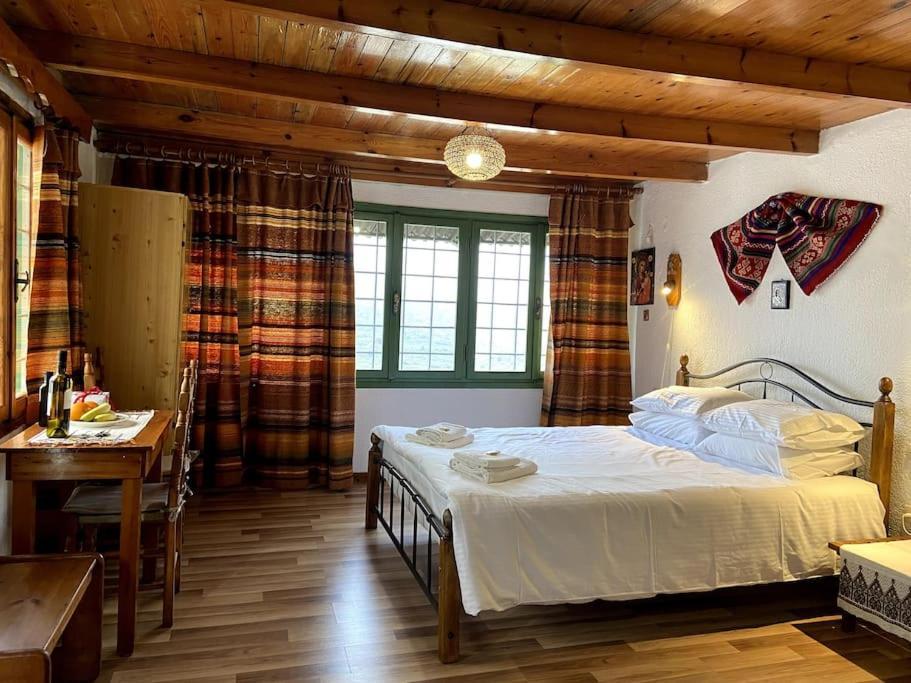 Villa Kamari- Stunning Views Критца Экстерьер фото